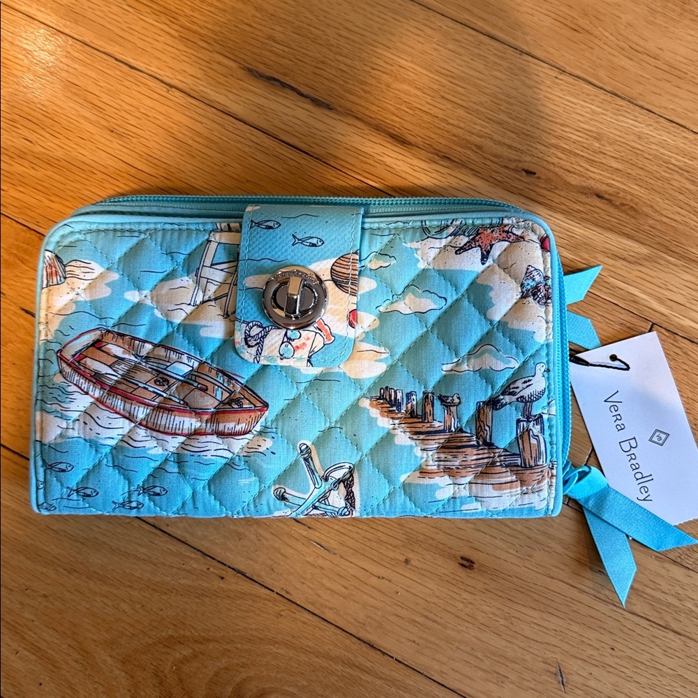 Vera Bradley RIFD Turnlock Wallet NWT in beach toile New